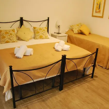 شقة Casa Con Vista Holiday Rentals, Wisteria غواردياغريلي