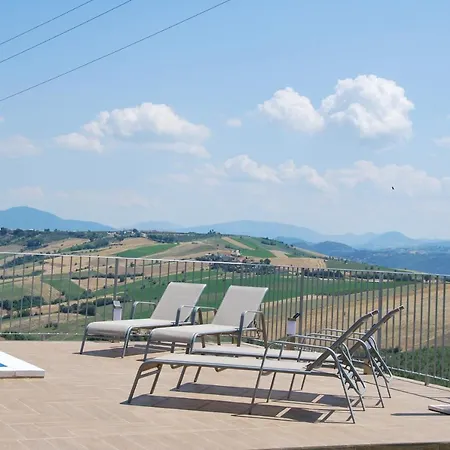 Casa Con Vista Holiday Rentals, Wisteria Apartment *