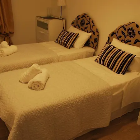 Casa Con Vista Holiday Rentals, Wisteria *