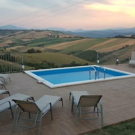 Apartment Casa Con Vista Holiday Rentals, Wisteria Guardiagrele